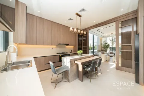 Villa en Jumeirah Park, Dubai, 6 dormitorios, 757 m², № 83891 - foto 10