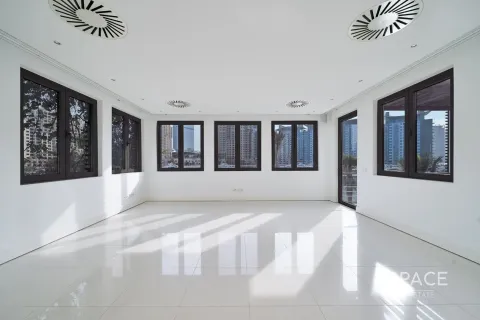 Villa en Palm Jumeirah, Dubai, 6 dormitorios, 650 m², № 83880 - foto 2