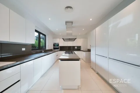 Villa en Palm Jumeirah, Dubai, 6 dormitorios, 650 m², № 83880 - foto 7