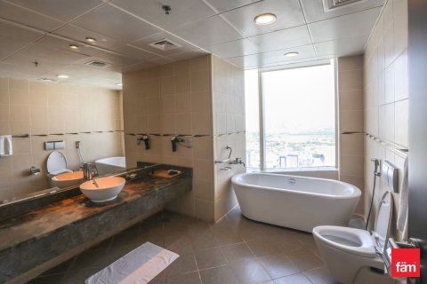 Apartment in Sheikh Zayed Road, Dubai 3 bedrooms, 163 sq.m. № 110121 - photo 26
