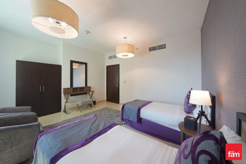Apartment in Sheikh Zayed Road, Dubai 3 bedrooms, 163 sq.m. № 110121 - photo 13