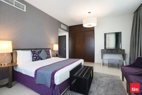 Apartment in Sheikh Zayed Road, Dubai 3 bedrooms, 163 sq.m. № 110121 - photo 8