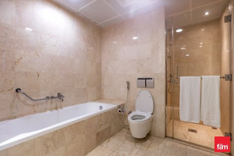 Apartment in Sheikh Zayed Road, Dubai 3 bedrooms, 163 sq.m. № 110121 - photo 28