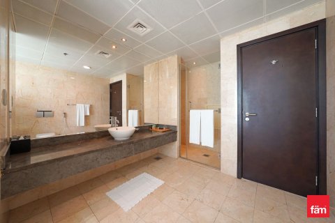 Apartment in Sheikh Zayed Road, Dubai 3 bedrooms, 163 sq.m. № 110121 - photo 27