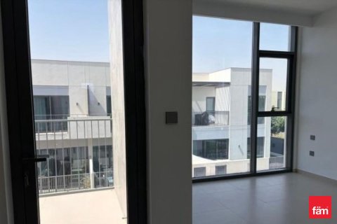 Villa in Dubai 4 bedrooms, 224.9 sq.m. № 110116 - photo 3