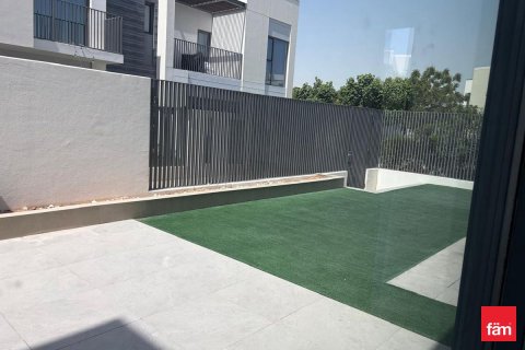 Villa in Dubai 4 bedrooms, 224.9 sq.m. № 110116 - photo 6