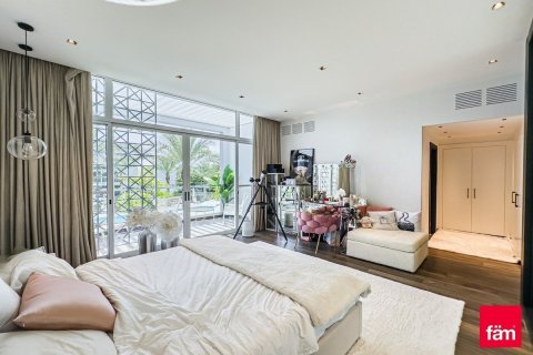 Townhouse in Dubai 4 bedrooms, 304.5 sq.m. № 110120 - photo 7