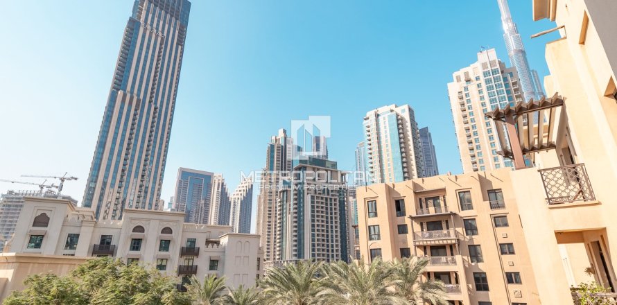 Apartamento en Old Town, Dubai, 2 dormitorios, 131 m², № 74088