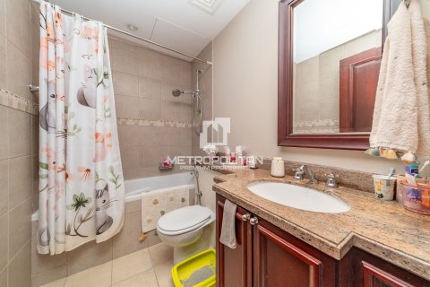 Apartment in Old Town, Dubai 2 bedrooms, 131 sq.m. № 74088 - photo 18