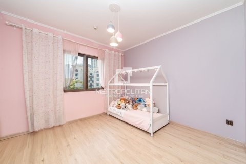 Apartment in Old Town, Dubai 2 bedrooms, 131 sq.m. № 74088 - photo 11