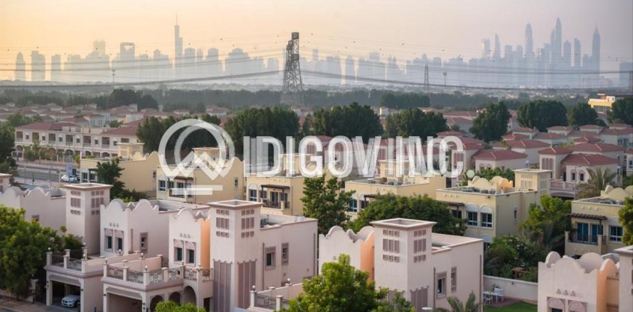 Apartamento en Jumeirah Village Triangle, Dubai, 2 dormitorios, 70 m², № 47522
