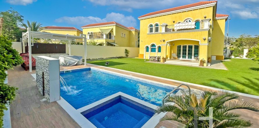 Вилла в Legacy, Jumeirah Park, Дубай, 3 спальни, 328м², № 16829