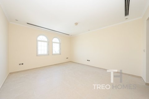 Villa in Legacy, Jumeirah Park, Dubai 3 bedrooms, 328 sq.m. № 16839 - photo 4