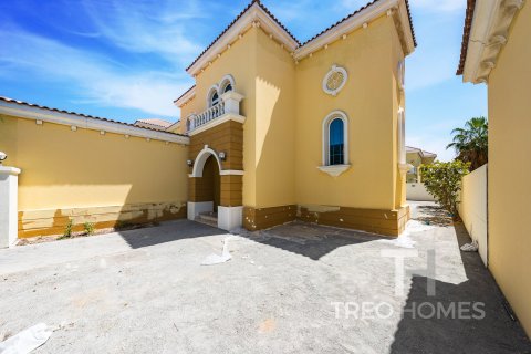 Villa in Legacy, Jumeirah Park, Dubai 3 bedrooms, 328 sq.m. № 16839 - photo 22