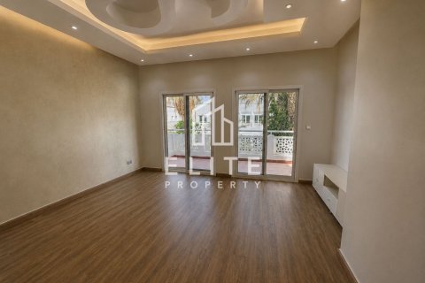 Villa en Meadows, Dubai, 4 dormitorios, 332 m², № 124917 - foto 11