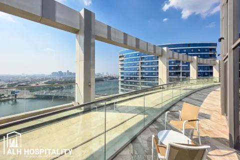 Ático en Deira, Dubai, 3 dormitorios, 283 m², № 92760 - foto 24