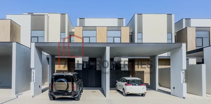 تاون هاوس في مُدُنْ, دبي 3 غرف نوم, 168 م² رقم 92735