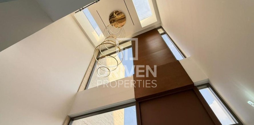 Villa in Dubai Hills Estate, Dubai 6 bedrooms, 1157.2 sq.m. № 135657