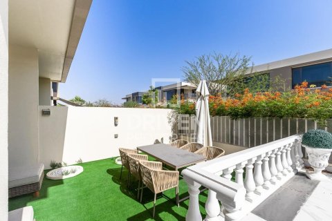 Villa in Maple at Dubai Hills Estate, Dubai Hills Estate, Dubai 5 bedrooms, 278.89 sq.m. № 135666 - photo 7