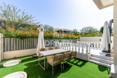 Villa in Maple at Dubai Hills Estate, Dubai Hills Estate, Dubai 5 bedrooms, 278.89 sq.m. № 135666 - photo 6