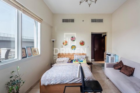 Apartamento en KG Tower, Dubai Marina, Dubai, 3 dormitorios, 251.12 m², № 135373 - foto 9