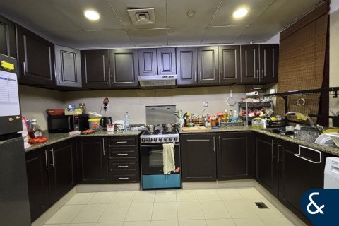 Apartamento en Jumeirah Village Circle, Dubai, 2 dormitorios, 131 m², № 78658 - foto 4