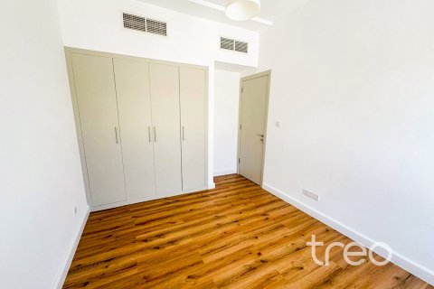 Снять в аренду виллу в Арабиан Ранчес, Дубай: 3 спальни, 228.26м², № 120244 - фото 18