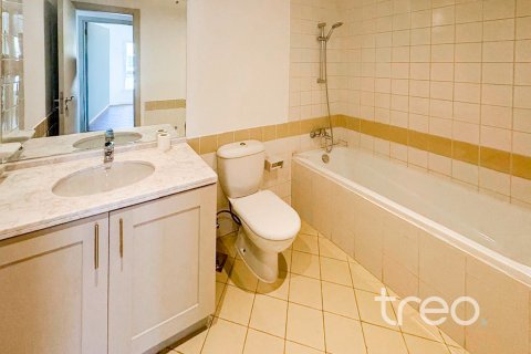 Снять в аренду виллу в Арабиан Ранчес, Дубай: 3 спальни, 228.26м², № 120244 - фото 15