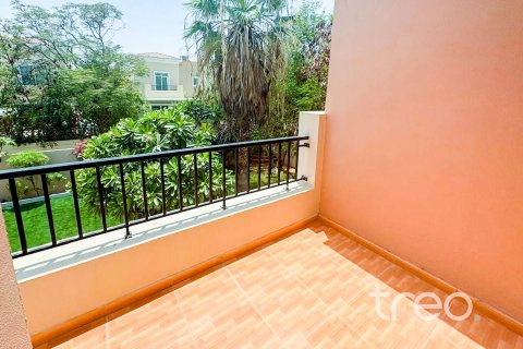 Снять в аренду виллу в Арабиан Ранчес, Дубай: 3 спальни, 228.26м², № 120244 - фото 17