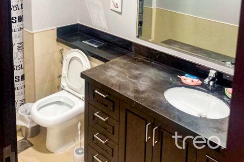 Снять в аренду таунхаус в Casa Viva, Serena, Дубай: 3 спальни, 17.28м², № 120245 - фото 13