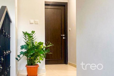 Снять в аренду таунхаус в Casa Viva, Serena, Дубай: 3 спальни, 17.28м², № 120245 - фото 14