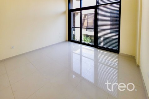 Снять в аренду таунхаус в DAMAC Hills (Akoya by DAMAC), Дубай: 3 спальни, 37.63м², № 120248 - фото 16