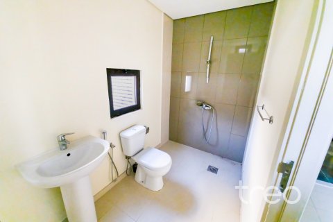 Снять в аренду таунхаус в DAMAC Hills (Akoya by DAMAC), Дубай: 3 спальни, 37.63м², № 120248 - фото 8