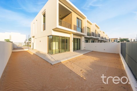 Снять в аренду таунхаус в The Valley, Дубай: 4 спальни, 217.95м², № 119967 - фото 3