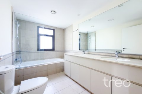 Villa in Zahra Townhouses, Town Square, Dubai 4 bedrooms, 220.55 sq.m. № 119966 - photo 14