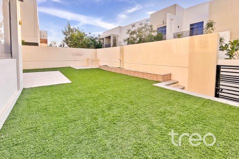Снять в аренду таунхаус в Noor Townhouses, Town Square, Дубай: 4 спальни, 218.88м², № 119963 - фото 26
