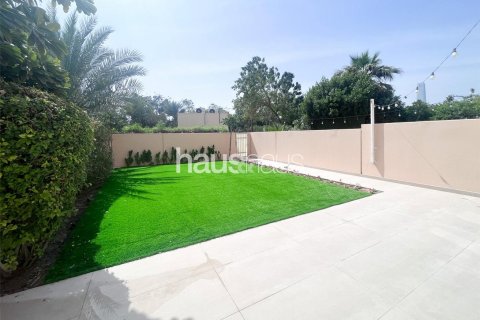 Villa in The Springs, Dubai 3 bedrooms, 255 sq.m. № 44702 - photo 14