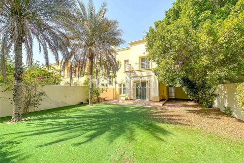 Adosado en The Springs, Dubai, 3 dormitorios, 340 m², № 44708 - foto 1