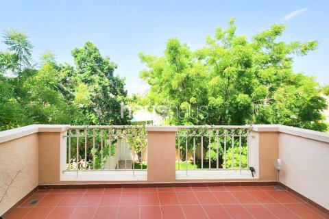 Villa in Maeen, The Lakes, Dubai 3 bedrooms, 234 sq.m. № 44701 - photo 9