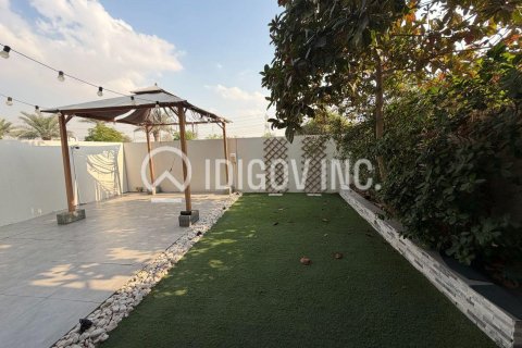 Снять в аренду таунхаус в Arabella Townhouses, Мудон, Дубай: 3 спальни, 187м², № 85254 - фото 12