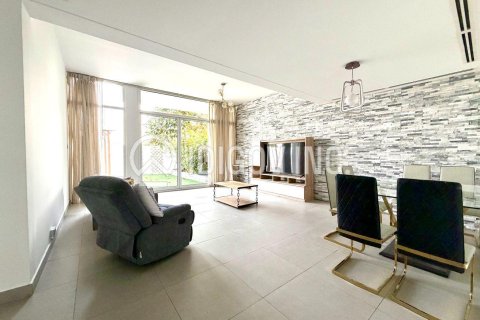 Снять в аренду таунхаус в Arabella Townhouses, Мудон, Дубай: 3 спальни, 187м², № 85254 - фото 13