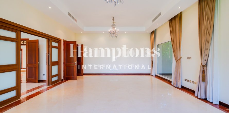 Villa à Emirates Hills, Dubai, 7 chambres, 1498.9 m², № 72598