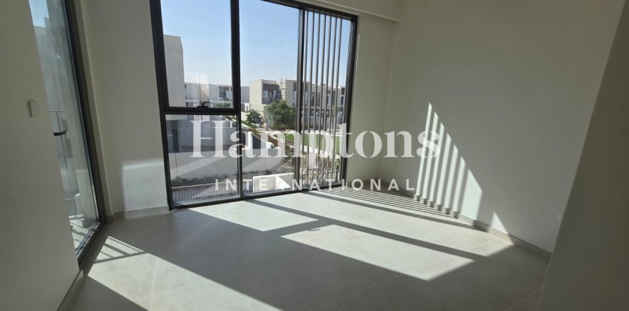 Adosado en Al Manara, Jumeirah Village Triangle, Dubai, 3 dormitorios, 174 m², № 72597