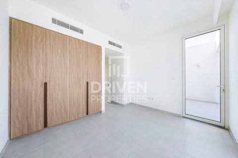Townhouse in The Valley, Dubai 3 bedrooms, 174.01 sq.m. № 136771 - photo 19