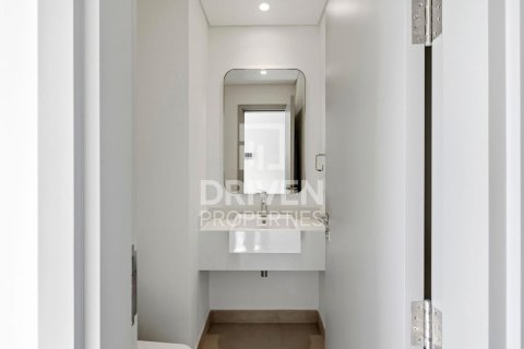 Townhouse in The Valley, Dubai 3 bedrooms, 174.01 sq.m. № 136772 - photo 13