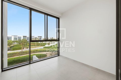 Townhouse in The Valley, Dubai 3 bedrooms, 174.01 sq.m. № 136772 - photo 6