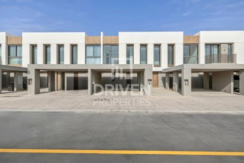 Townhouse in The Valley, Dubai 3 bedrooms, 174.01 sq.m. № 136772