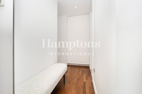 Apartamento en Burj Khalifa, Dubai, 1 dormitorio, 76.73973606 m², № 63772 - foto 10