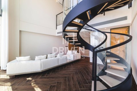 Apartment in Zabeel, Dubai 1 bedroom, 136.1 sq.m. № 138815 - photo 4
