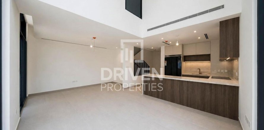 Townhouse in Mudon, Dubai 4 bedrooms, 267.75 sq.m. № 138813